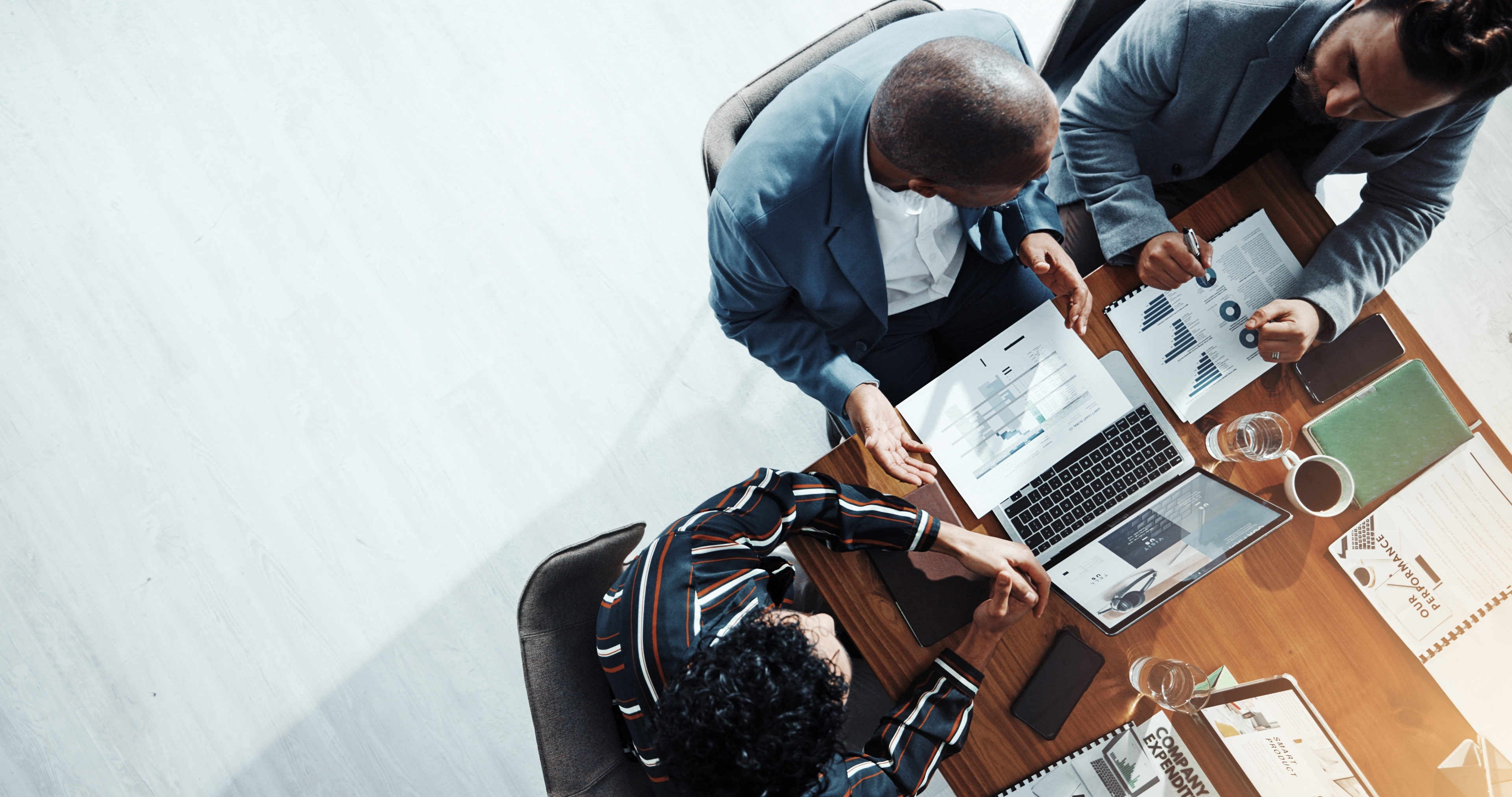 B2B marketing strategy workspace — MoMo85 pipeline-driven marketing for mid-market companies